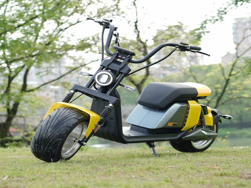 S701 60V 1500/2000/3000W Electric Scooter with 12" Aluminium wheel